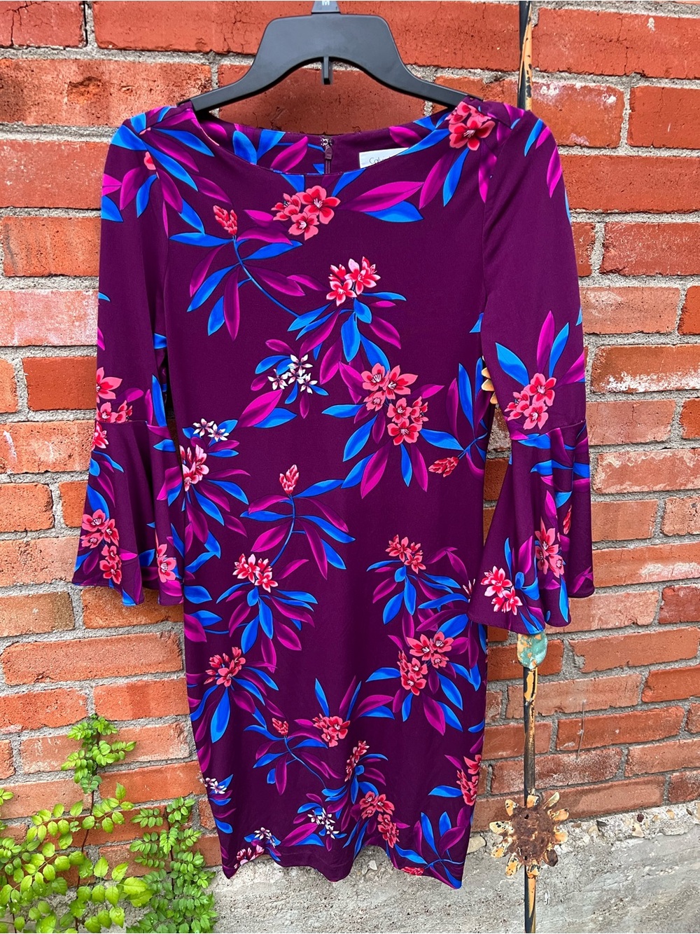 Calvin Klein Floral Jersey 3/4 Bell Sleeved Sheath Dress CD8AF33E Sz 2